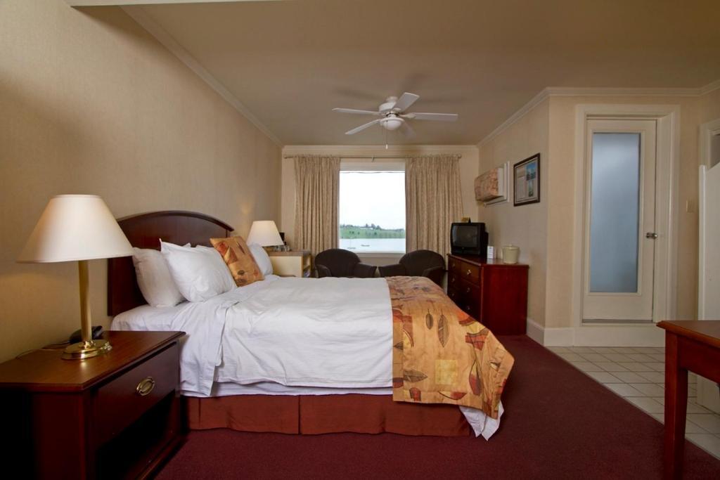 Brigantine Inn Lunenburg Rum bild