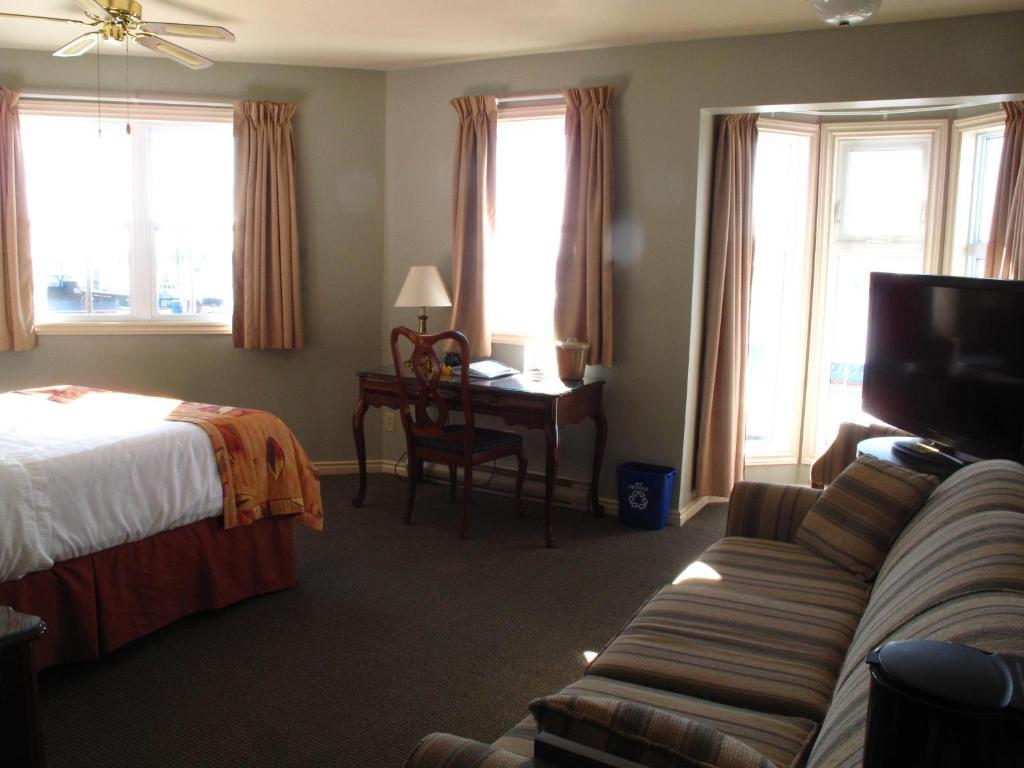Brigantine Inn Lunenburg Exteriör bild