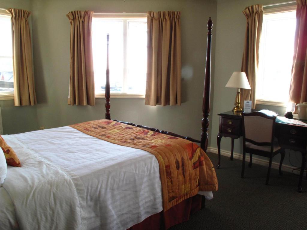 Brigantine Inn Lunenburg Exteriör bild