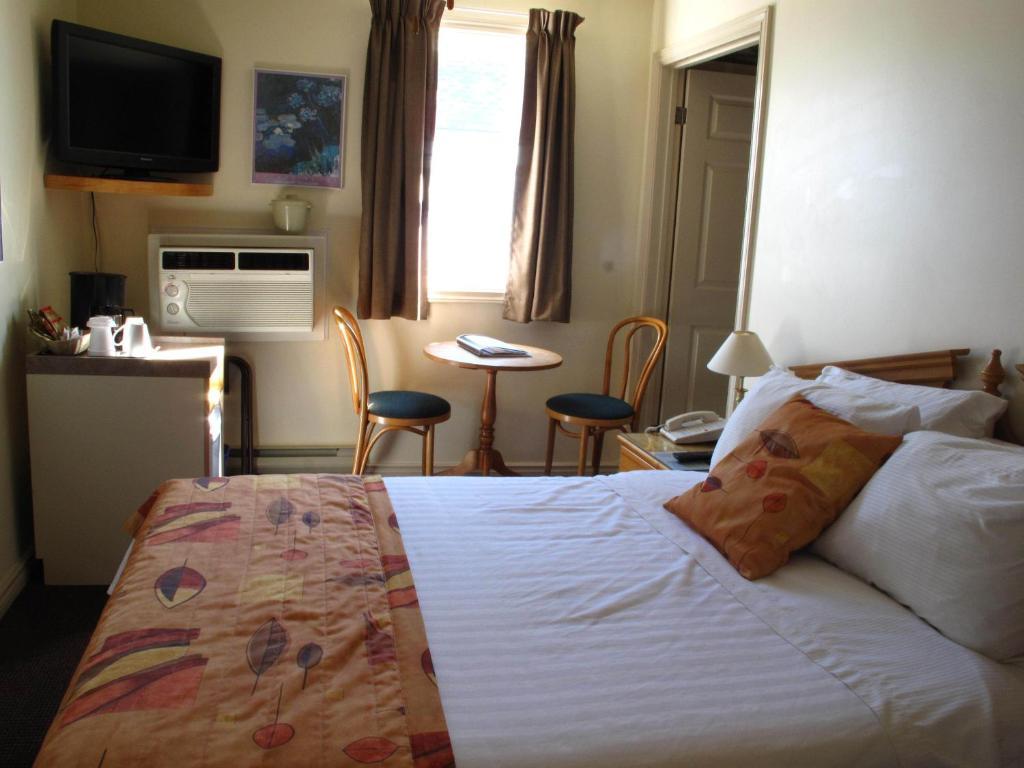 Brigantine Inn Lunenburg Rum bild
